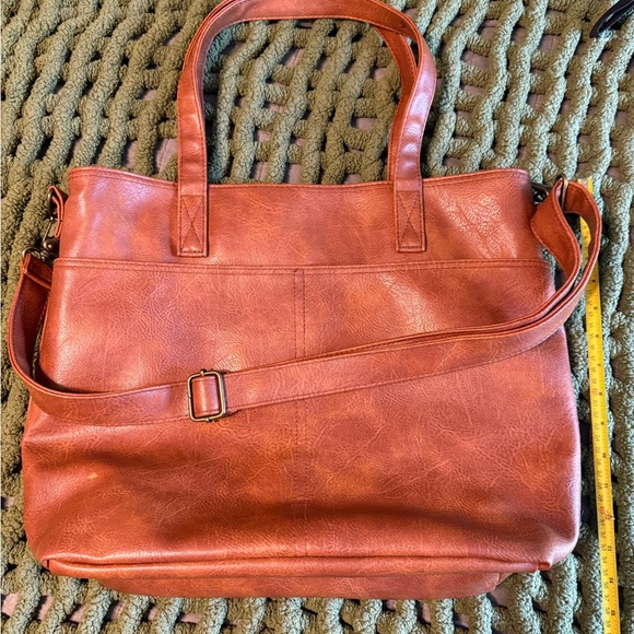 Simply Modern Vegan Leather Tote - Picture 3 of 12